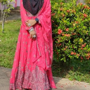 This a beautiful Indian long gown dress for party/wedding or any occasion